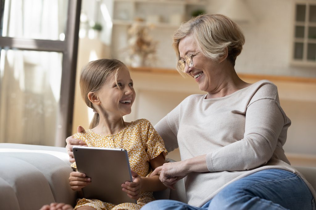 teaching your grandchildren about money