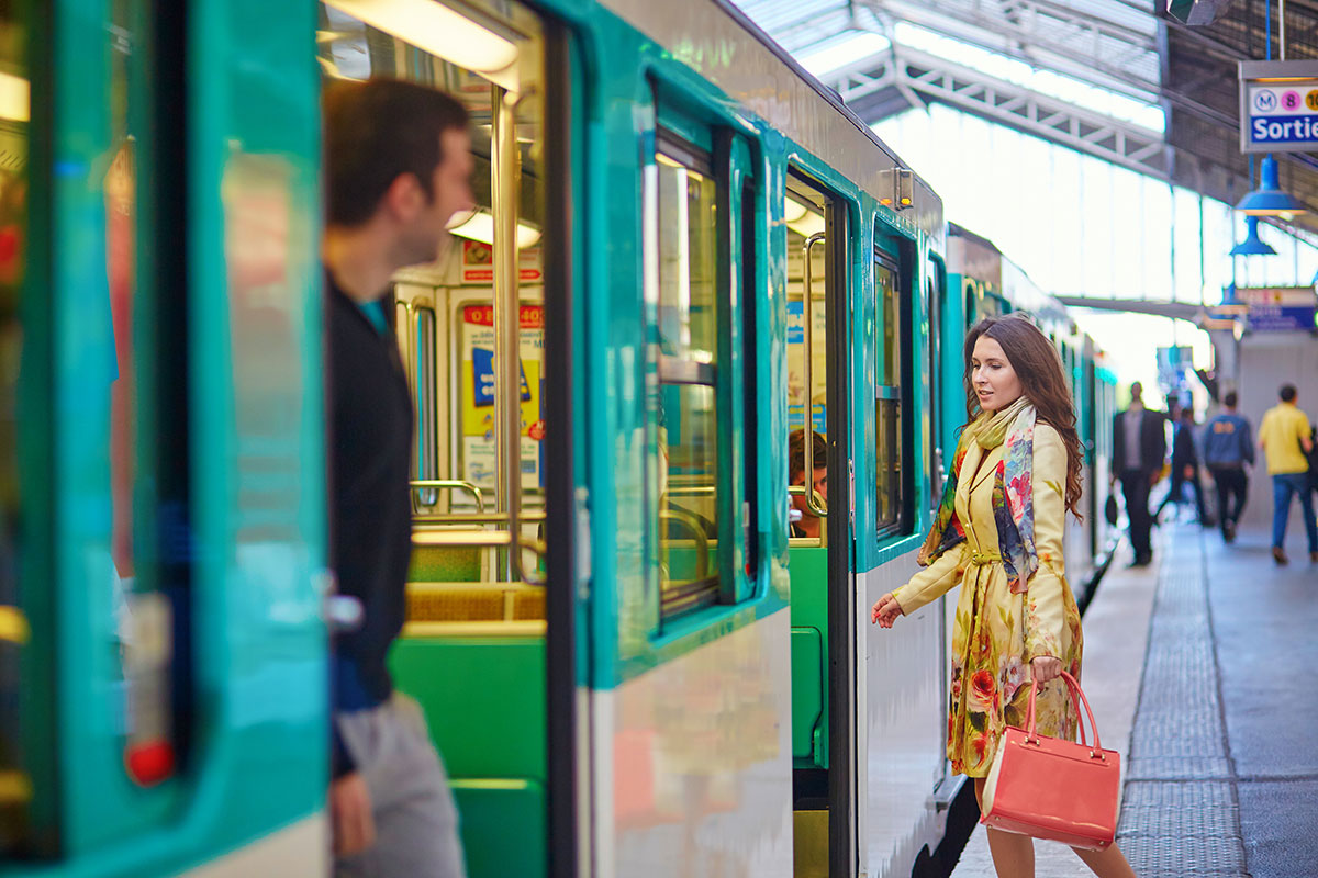 French metro system - one of our financial tips for traveling